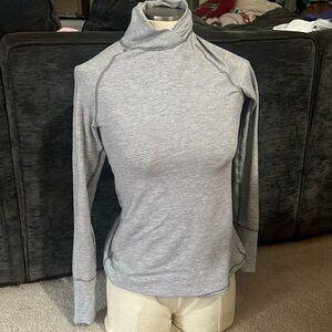 Lululemon long sleeved shirt